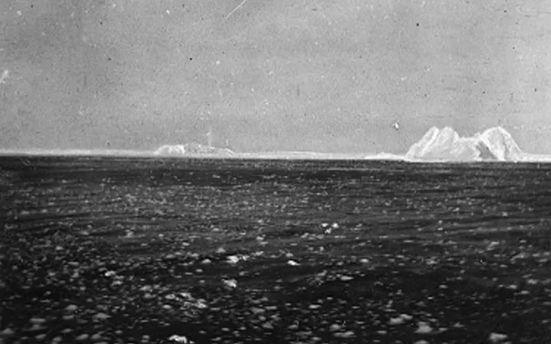 What Happened When Titanic Hit The Iceberg
