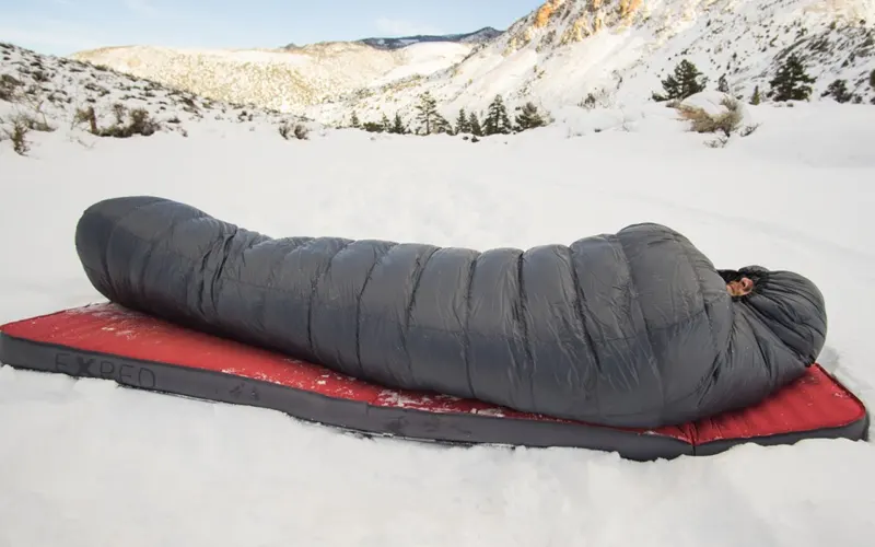 Cold-Weather Sleeping Bag for camping