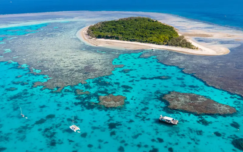 great barrier reef location