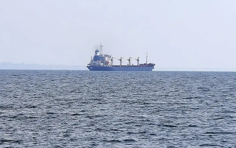 Theatrics in the Gulf Waters